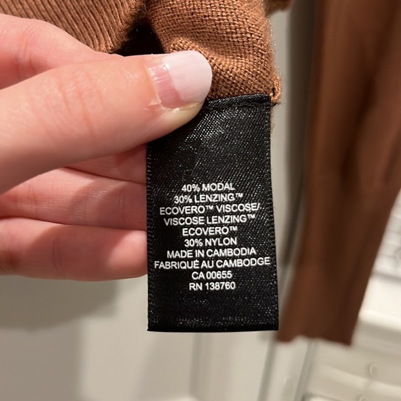 RW&co classic turtleneck sweater - Picture 5 of 6